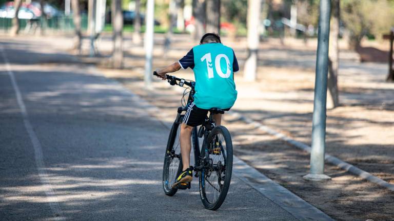 El 5% de la población del ámbito urbano del Camp de Tarragona utiliza la bici en su día a día . Foto: Àngel Ullate