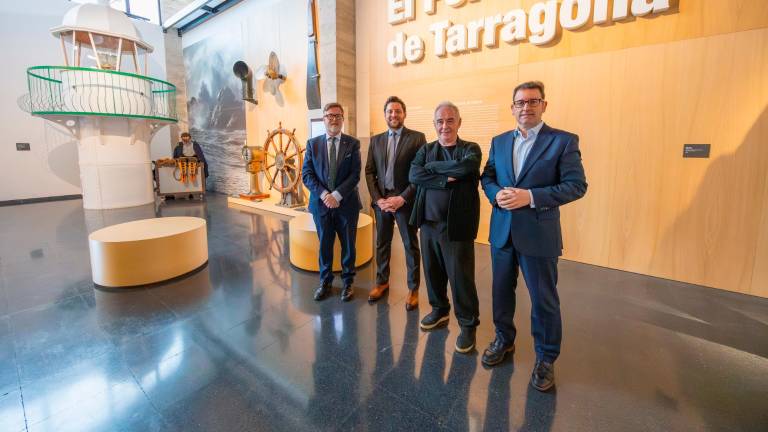 El presidente del Port, Santiago Castellà; el alcalde de Tarragona, Rubén Viñuales; el chef Ferran Adrià y el director territorial de CaixaBank Catalunya, Josep Maria González. Foto: Marc Bosch
