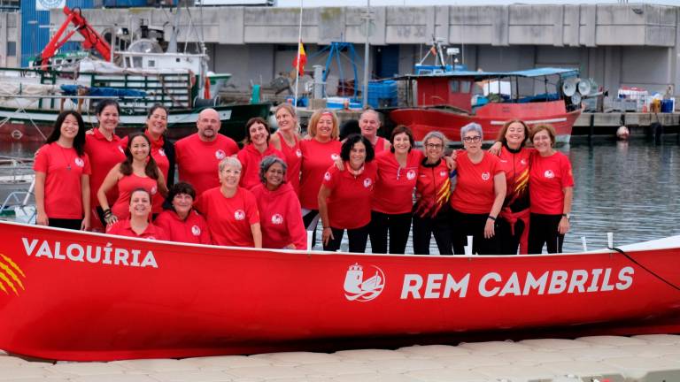 Un grupo de miembros del club Rem Cambrils, después de una de sus salidas. FOTO: I. Alcalá