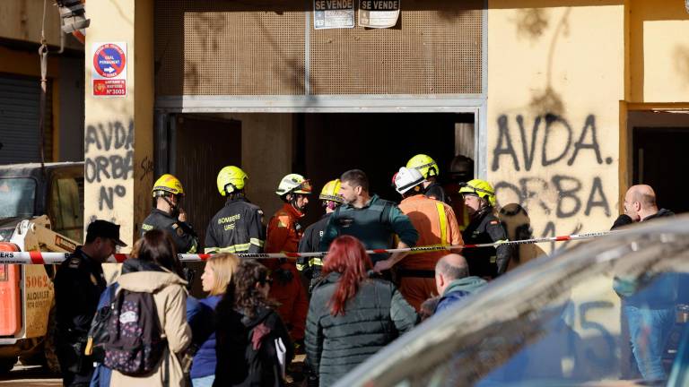 Imagen del garaje que se ha venido abajo en Benetússer. Foto: EFE