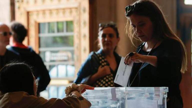 En los últimos veinte años la participación en las españolas en Catalunya ha estado por encima del 62%. Foto: EFE