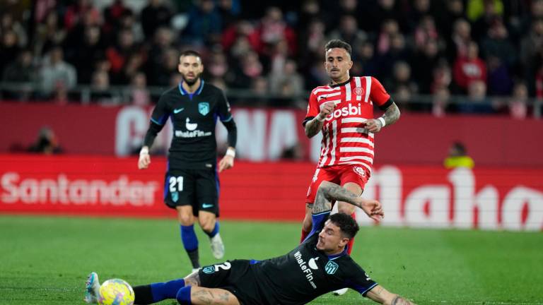 Aleix García en el duelo frente el Atlético del que se marchó lesionado. Foto: EFE