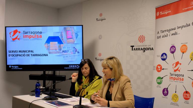 La concejala Montse Adan (derecha) y la técnica de Tarragona Impulsa, Aurora de la Torre. Foto: Cedida