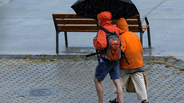 El temporal se puede alargar hasta la madrugada del viernes. Foto: EFE