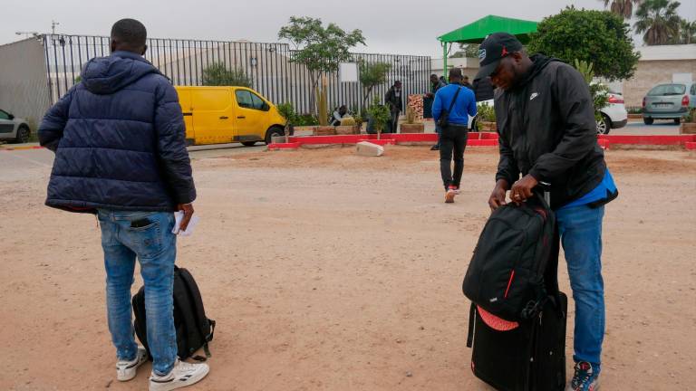 Imagen de varios solicitantes de asilo en España. Foto: EFE