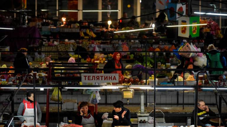 Un mercadillo ubicado en Kiev. Foto: EFE