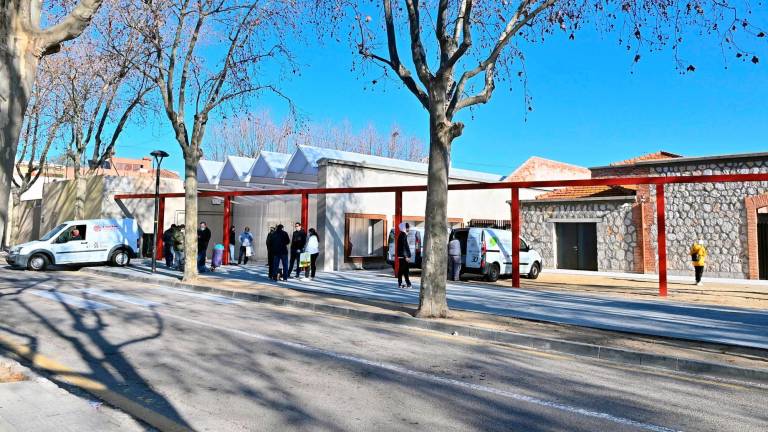 El Centre Social El Roser está ubicado en la antigua prisión de la carretera de Montblanc. FOTO: Alfredo González