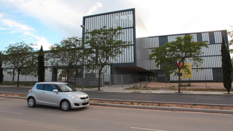 Imagen del edificio que acoge las instalaciones del Institut d'Investigació Sanitària Pere Virgili. Foto: Alba Marinéqqaq