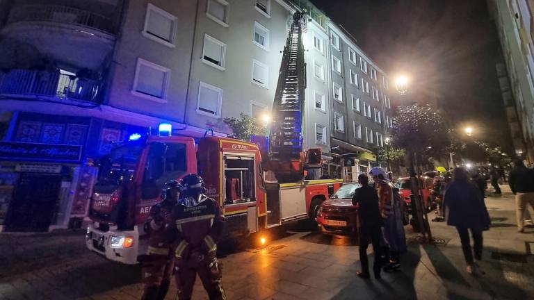 El edificio incendiado en Vigo. Foto: EFE