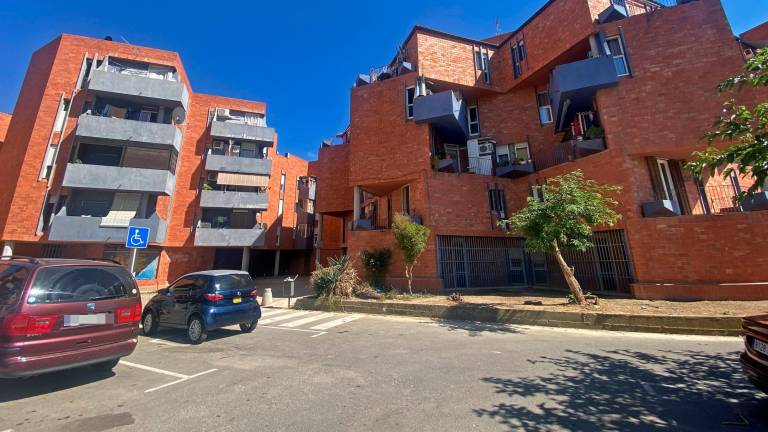 Convierten en alquiler social un piso vandalizado del barrio Gaudí de Reus