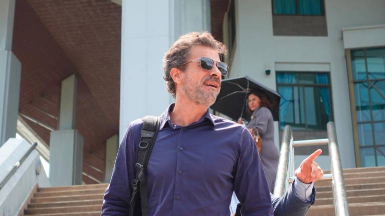 El padre de Daniel, el actor Rodolfo Sancho, a su salida del tribunal de Samui (Tailandia). Foto: EFE