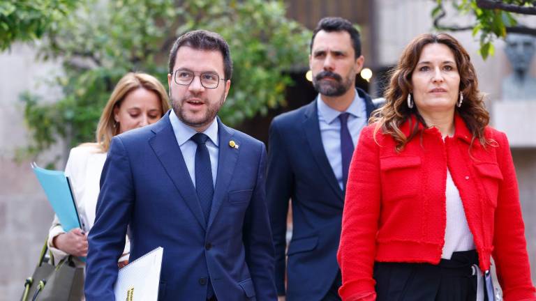 Pere Aragonès junto a miembros del Govern. Foto: EFE