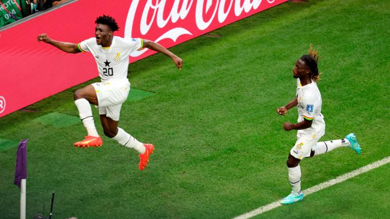 El jugador ghanés del Ajax, Mohammed Kudus, celebra su segundo gol con el que daba la victoria a su selección en el choque ante Corea del Sur del Mundial de Qatar. EFE/EPA/Abir Sultan