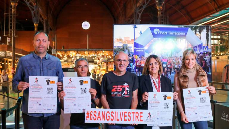 Los participantes en la presentación de la Cursa Sant Silvestre de Tarragona. Foto: Cedida