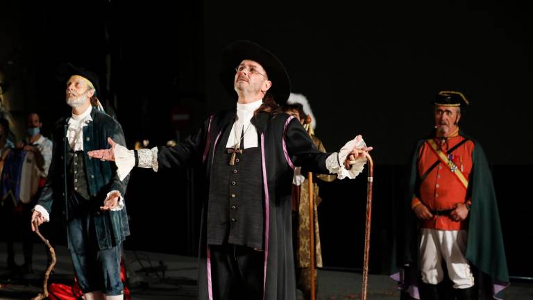 Oriol Grau, en la actuación de Dames i Vells de las fiestas de Santa Tecla del año pasado. foto: Pere Ferré