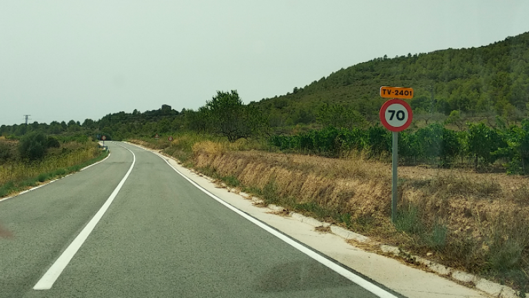 El accidente de La Bisbal del Penedès se ha producido en esta carretera. Foto: Àngel Juanpere