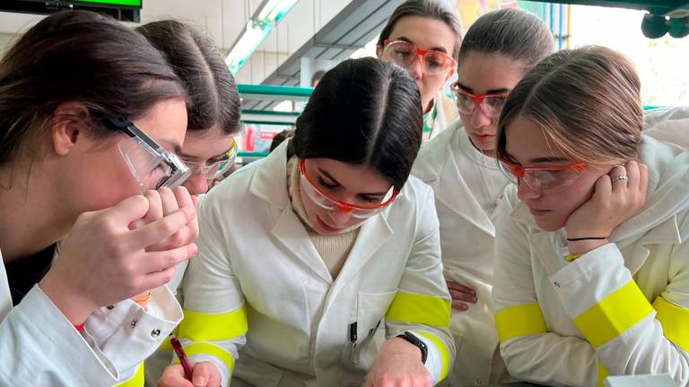 450 estudiantes de Tarragona disfrutan de los experimentos de Teens’ Lab de BASF