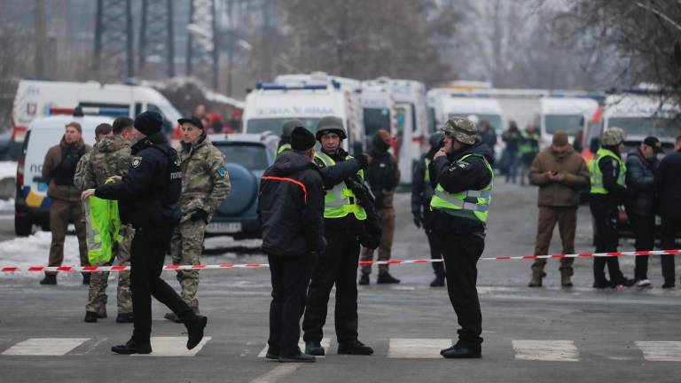 Cordón policial tras un ataque a Kiev este miércoles. Foto: Efe