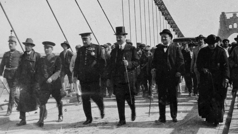 Visita de Primo de Rivera al Pont Penjant d’Amposta el 21 d’abril de 1924. foto: cedida