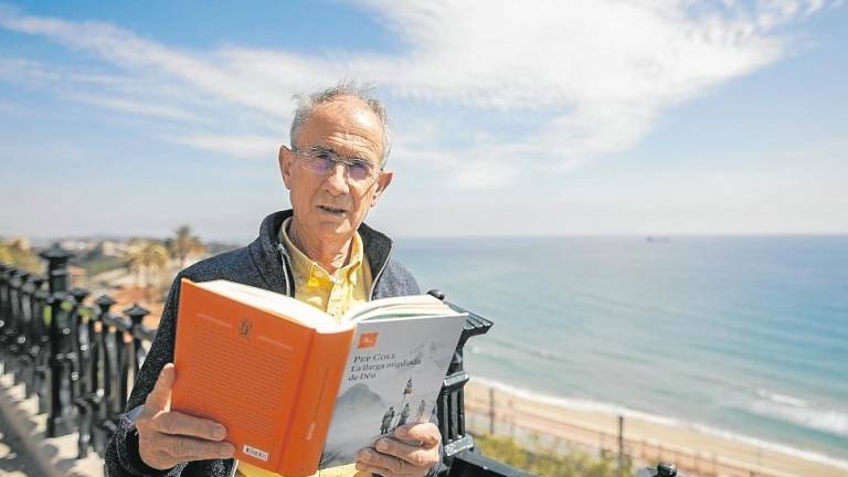 Pep Coll al Balcó del Mediterrani amb ‘La llarga migdiada de Déu’. Foto: Àngel Ullate