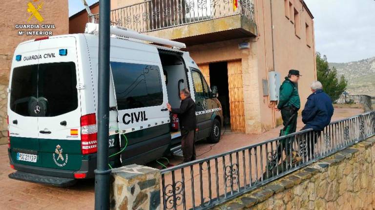 La furgoneta de armas y explosivos de la Guardia Civil, de ruta por Tarragona