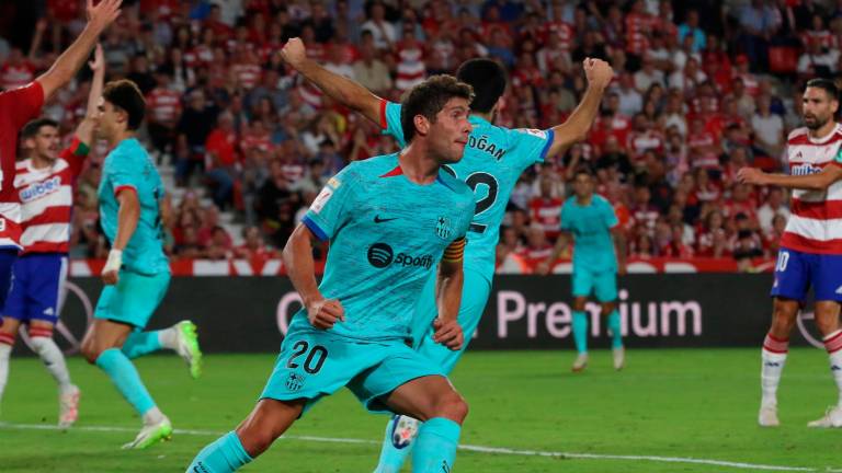 Sergi Roberto celebra el gol conseguido en Los Cármenes. Foto: EFE