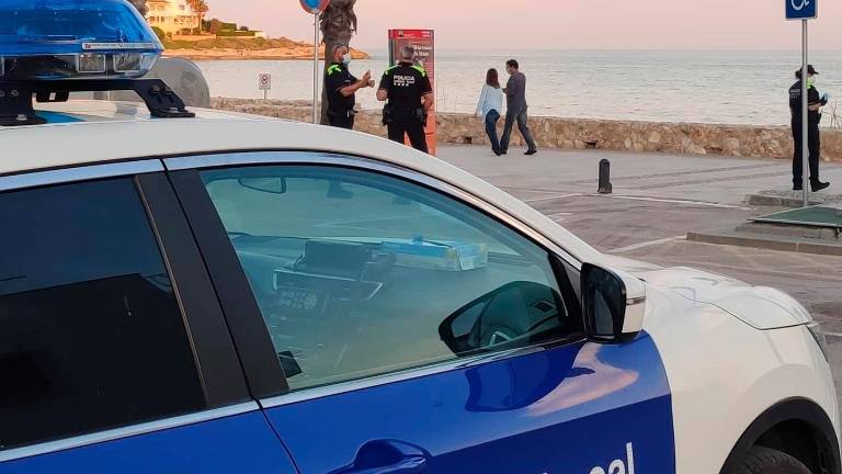 La Policía Local de Altafulla detuvo a dos sospechosos de la agresión. Foto: DT