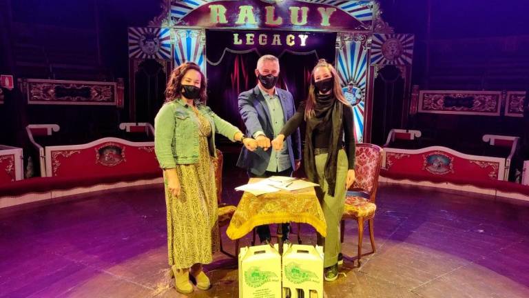$!El Ayuntamiento de Calafell firmó un convenio con el Circo Raluy Legacy.
