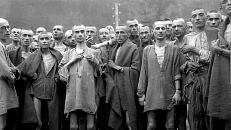 Prisioneros en el campo de Mauthausen.