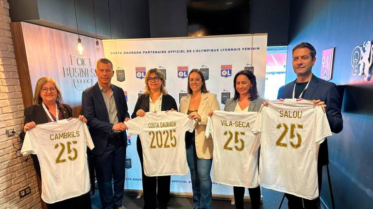 Costa Daurada s’ha convertit en partner oficial de l’equip femení de futbol de l’Olympic de Lyon. foto: Cedida