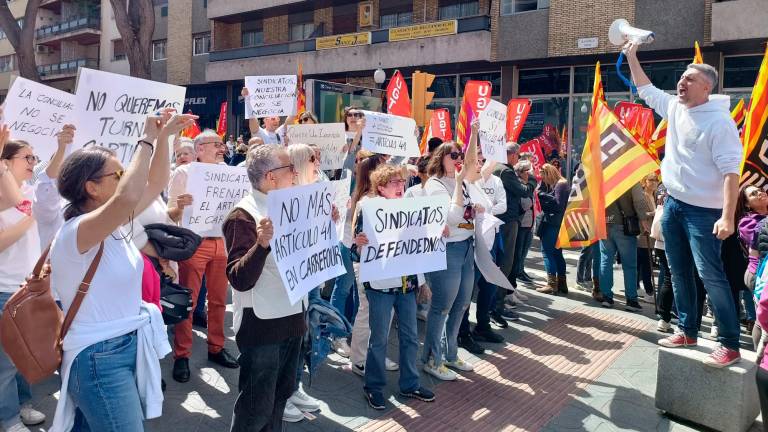 Trabajadores de Carrefour protestan tras el acuerdo de la empresa con los sindicatos. Foto: Cedida