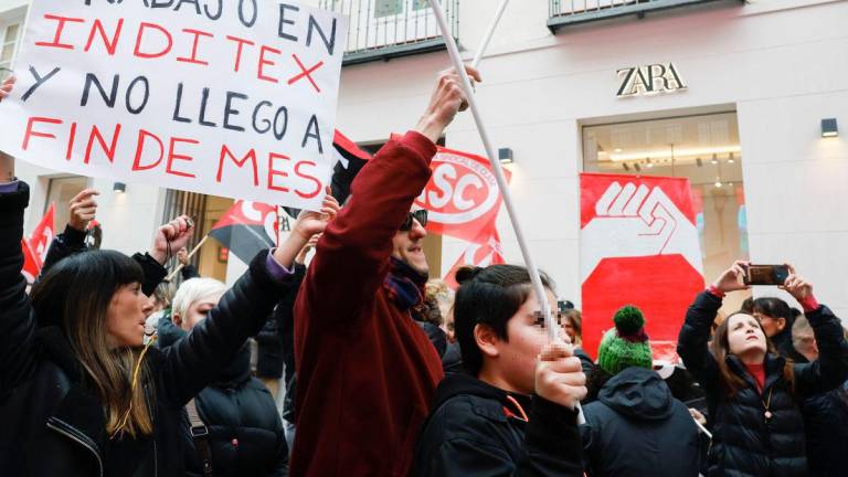 Imagen de una de las protestas de los trabajadores de Inditex. Foto: EFE