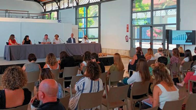 Presentación de la Jornada en el Tinglado 1 del Port de Tarragona. Foto: Cedida