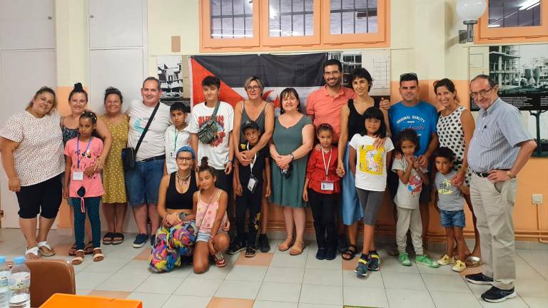 Recibimiento de los niños saharauis del programa «Vacances en Pau». Foto: Cedida