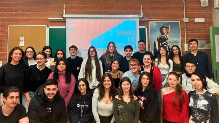 Los alumnos que han preparado esta iniciativa solidaria. Foto: Cedida