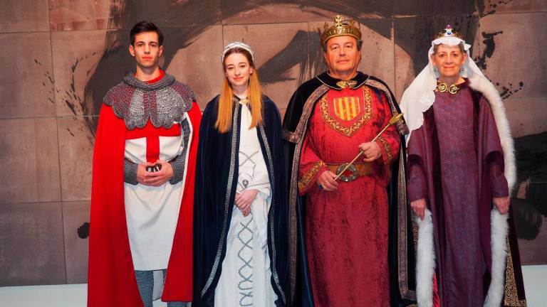 Els protagonistes de la Setmana Medieval de Montblanc 2025, ahir a l’acte de presentació al Palau Marc de Barcelona. FOTO: Cedida