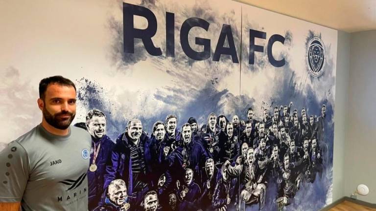 Isaac Arqués en las instalaciones del Riga FC, en la capital de Letonia. foto: cedida