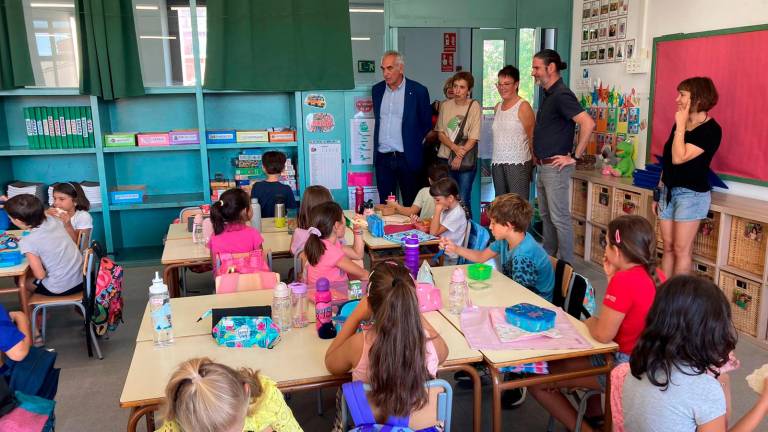 Visita insitucional del delegat Àngel Xifré a una escola de la comarca del Priorat. FOTO: Govern