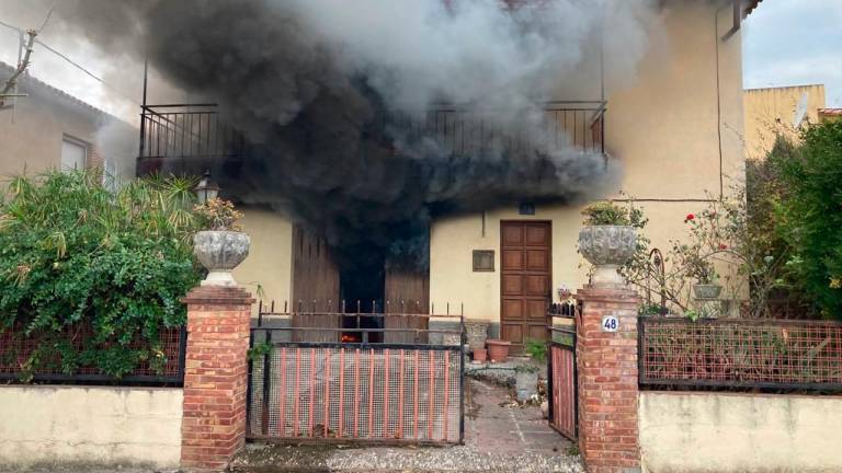 Incendi en el garatge d’una casa de Valls