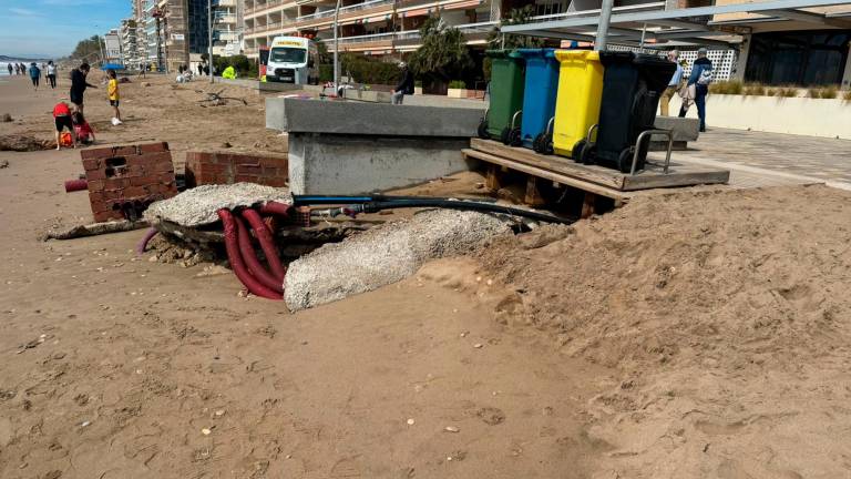 $!Los efectos del temporal revelan las zonas sensibles de las playas de Calafell