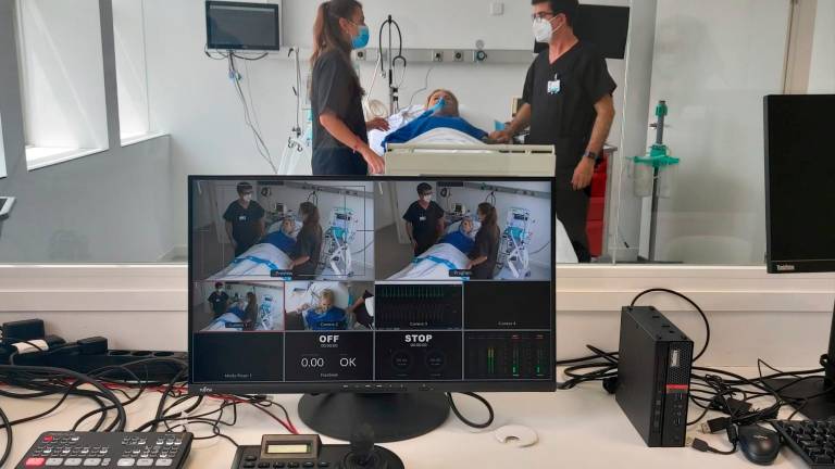 Con la simulación se pueden entrenar técnicas poco frecuentes sin ningún riesgo para los pacientes y los alumnos. Foto: Cedida