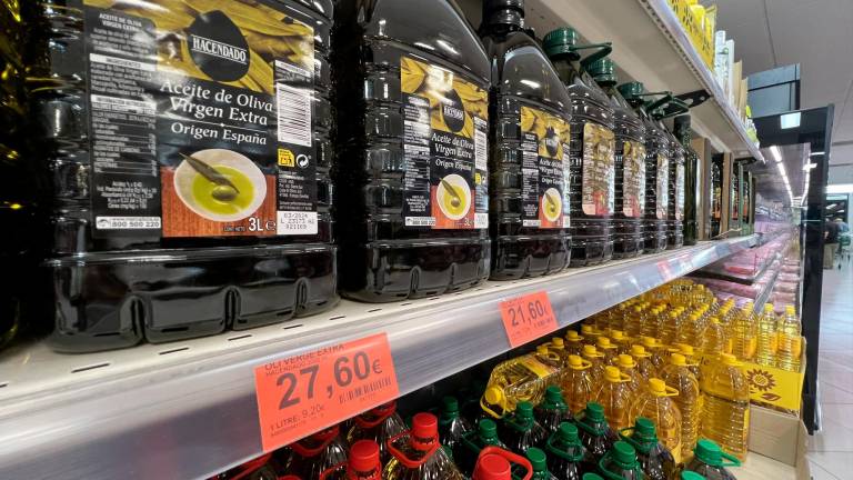 El precio del aceite de oliva se ha encarecido un 137% desde abril de 2021. Foto: Alfredo González
