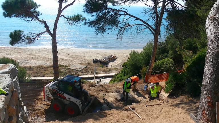 El parque recuperará el uso de estas plataformas que ahora son inaccesibles. Foto: Ajuntament de Salou