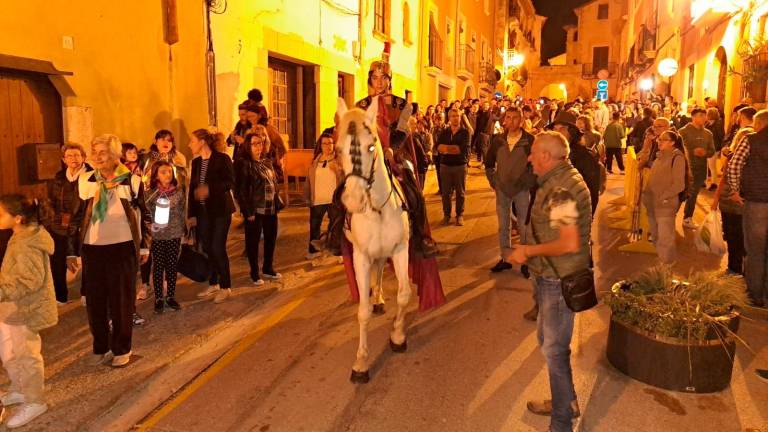 El ‘arc festiu de Sant Martí’ aparece en Altafulla