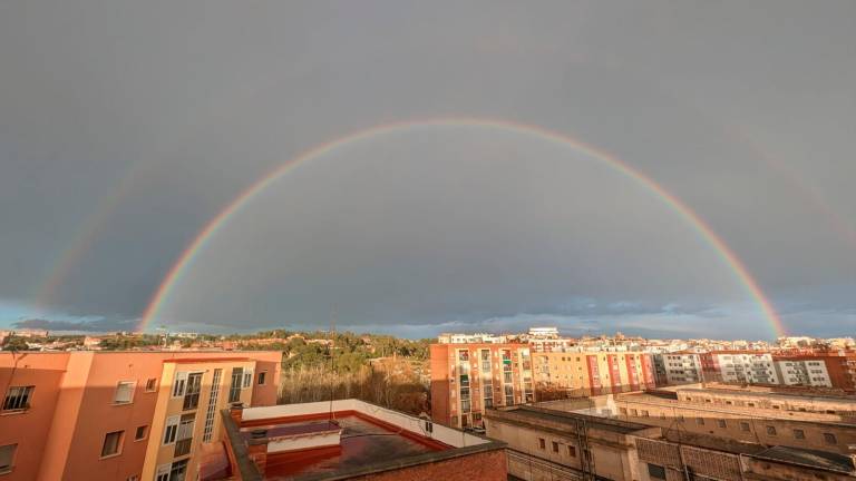 El arco iris en Tarragona. Foto: Álvaro Rodríguez