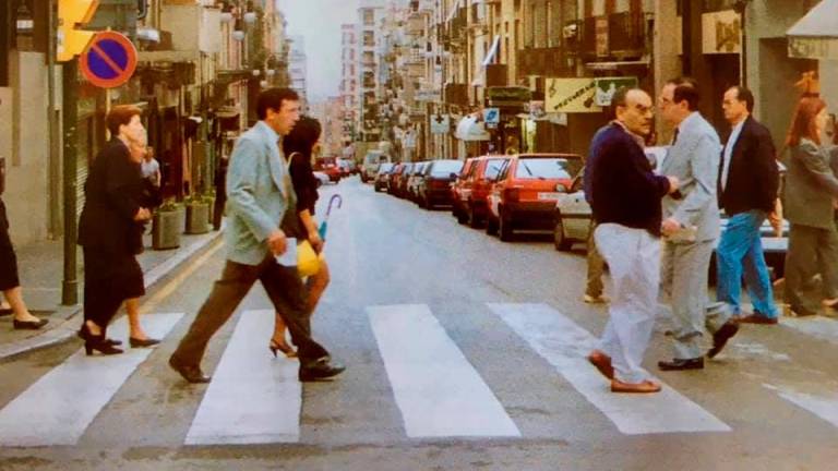 El carrer Unió dels anys 90, un dels punts neuràlgics de Tarragona. foto: Xavi de la Salud (Tarragona Antiga)