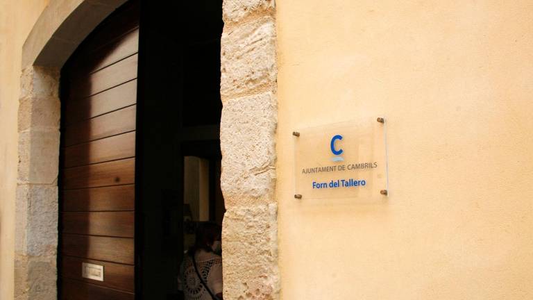 El Forn del Tallero, en el 24 de la calle Vidal i Barraquer, acoge la Oficina d’Habitatge. foto: aj. de cambrils