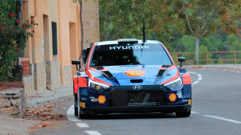 Thierry Neuville durante el test que llevó a cabo en la Figuera con el Hyundai i20 N Rally1. foto: iván jerez