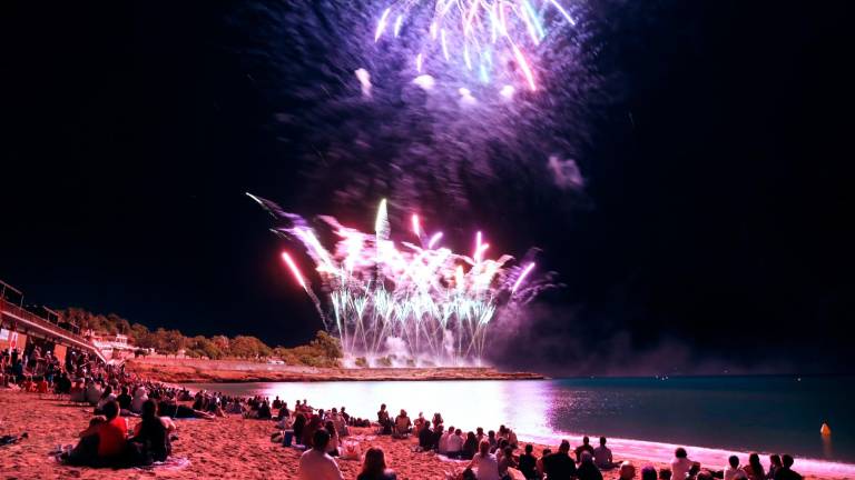 El concurso del año pasado visto desde la Platja del Miracle. Foto: Pere Ferré