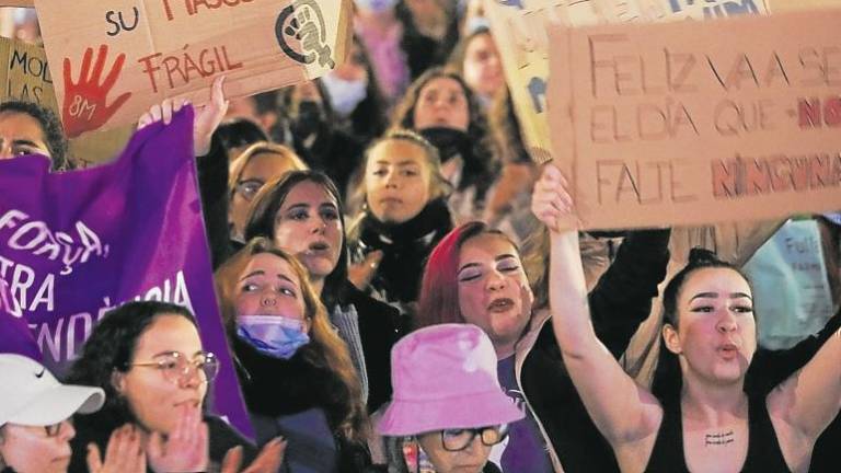 Manifestación por el Día Internacional de la Mujer, el pasado 8 de marzo, por las calles de Tarragona. Foto: Pere Ferré